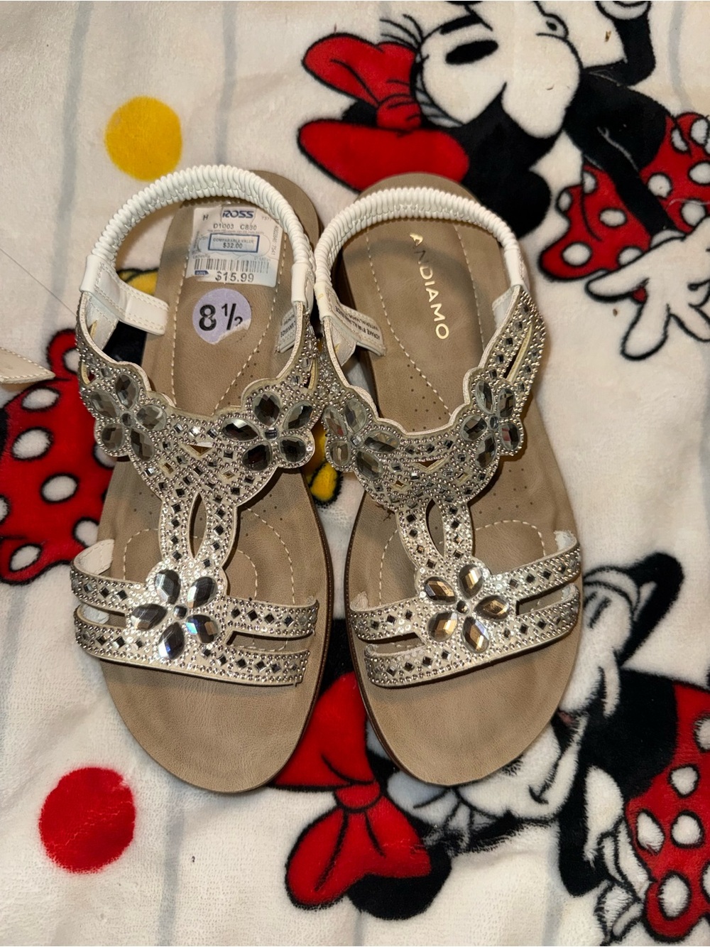 SANDIAMO Women's Silver Jeweled T-Strap Sandals